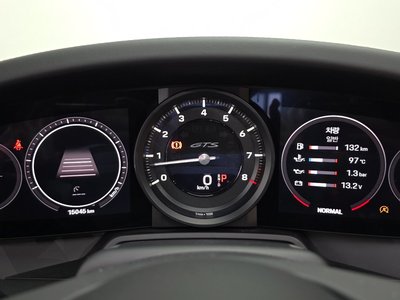 PORSCHE 911 - 8