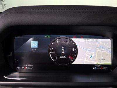 LAND ROVER DEFENDER - 8