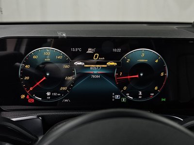 MERCEDES-BENZ GLB - 8