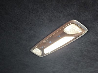 2022 Genesis GV70 — миниатюра 31