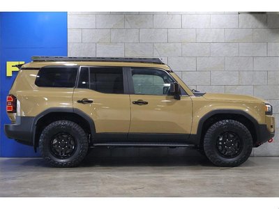 2024 Toyota LAND CRUISER 250 photo 6