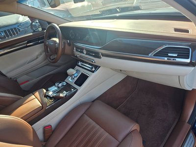 2020 Genesis G90 — миниатюра 13