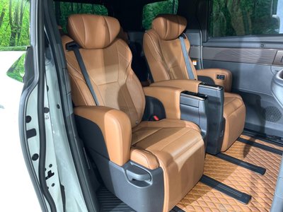 TOYOTA VELLFIRE - 9