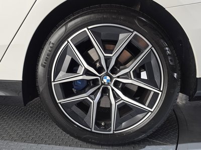BMW 5 SERIES - 8