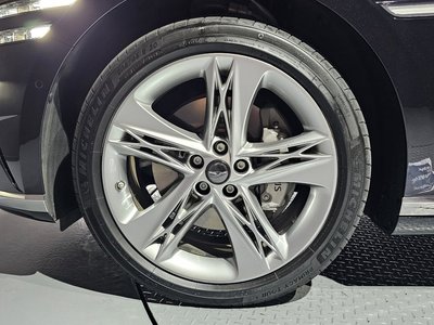 صورة 6 لـ 2022 Genesis G90 (RS4)