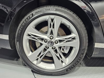 صورة 8 لـ 2022 Genesis G90 (RS4)
