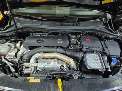 MERCEDES-BENZ GLA - 7