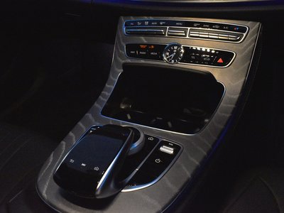 MERCEDES-BENZ CLS - 6