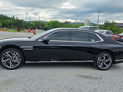 صورة 8 لـ 2022 Genesis G90 (RS4)