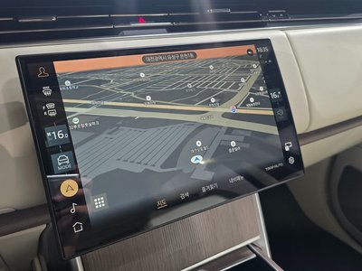 صورة 10 لـ 2025 LAND Rover RANGE ROVER