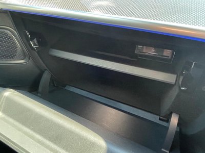 2024 Mercedes-BENZ C-CLASS — миниатюра 13