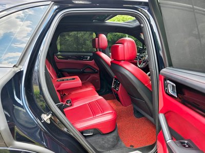 2021 Porsche CAYENNE — миниатюра 16