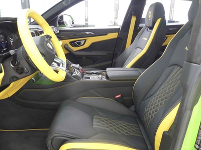 2024 Lamborghini URUS 照片 8