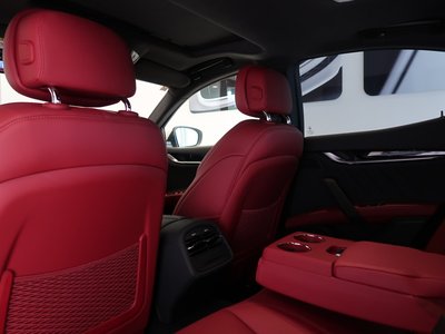 2023 Maserati GHIBLI thumbnail 21