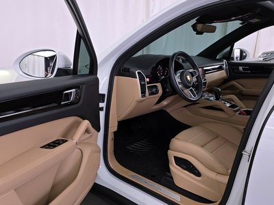 PORSCHE CAYENNE - 10