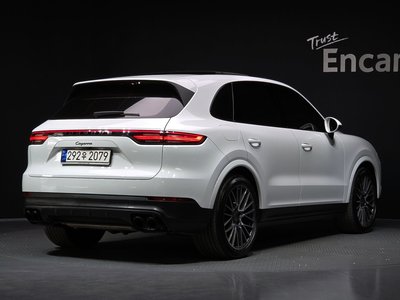 PORSCHE CAYENNE - 3