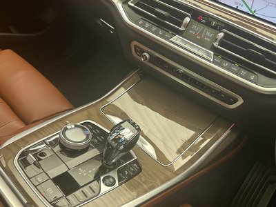 2020 BMW X7 缩略图 19
