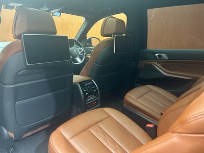 2020 BMW X7 缩略图 46