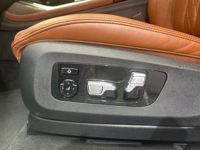 2020 BMW X7 缩略图 43