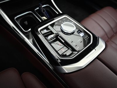 BMW 7 SERIES - 9