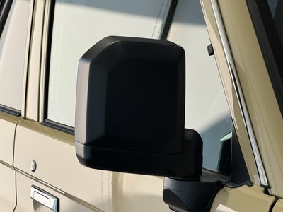 2025 Toyota LAND CRUISER 70 photo 9