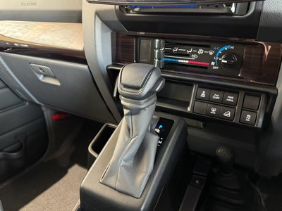 2025 Toyota LAND CRUISER 70 缩略图 60