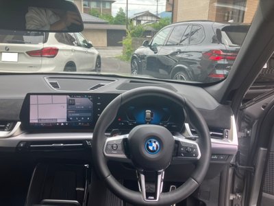 2025 BMW IX1 缩略图 12
