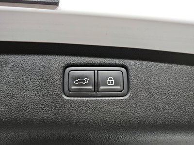 2021 Genesis GV70 — миниатюра 20