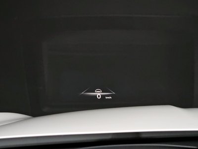 2021 Genesis GV70 — миниатюра 18