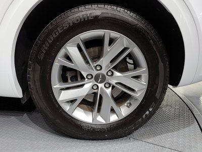 صورة 6 لـ 2021 Genesis GV70