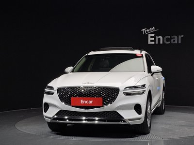 صورة 2 لـ 2021 Genesis GV70