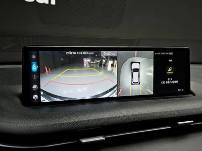 2021 Genesis GV70 — миниатюра 16