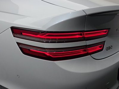 GENESIS G80 (RG3) - 10