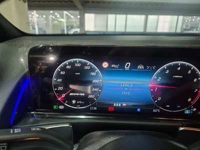 MERCEDES-BENZ GLB - 8