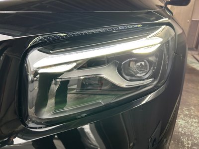 MERCEDES-BENZ GLB - 8