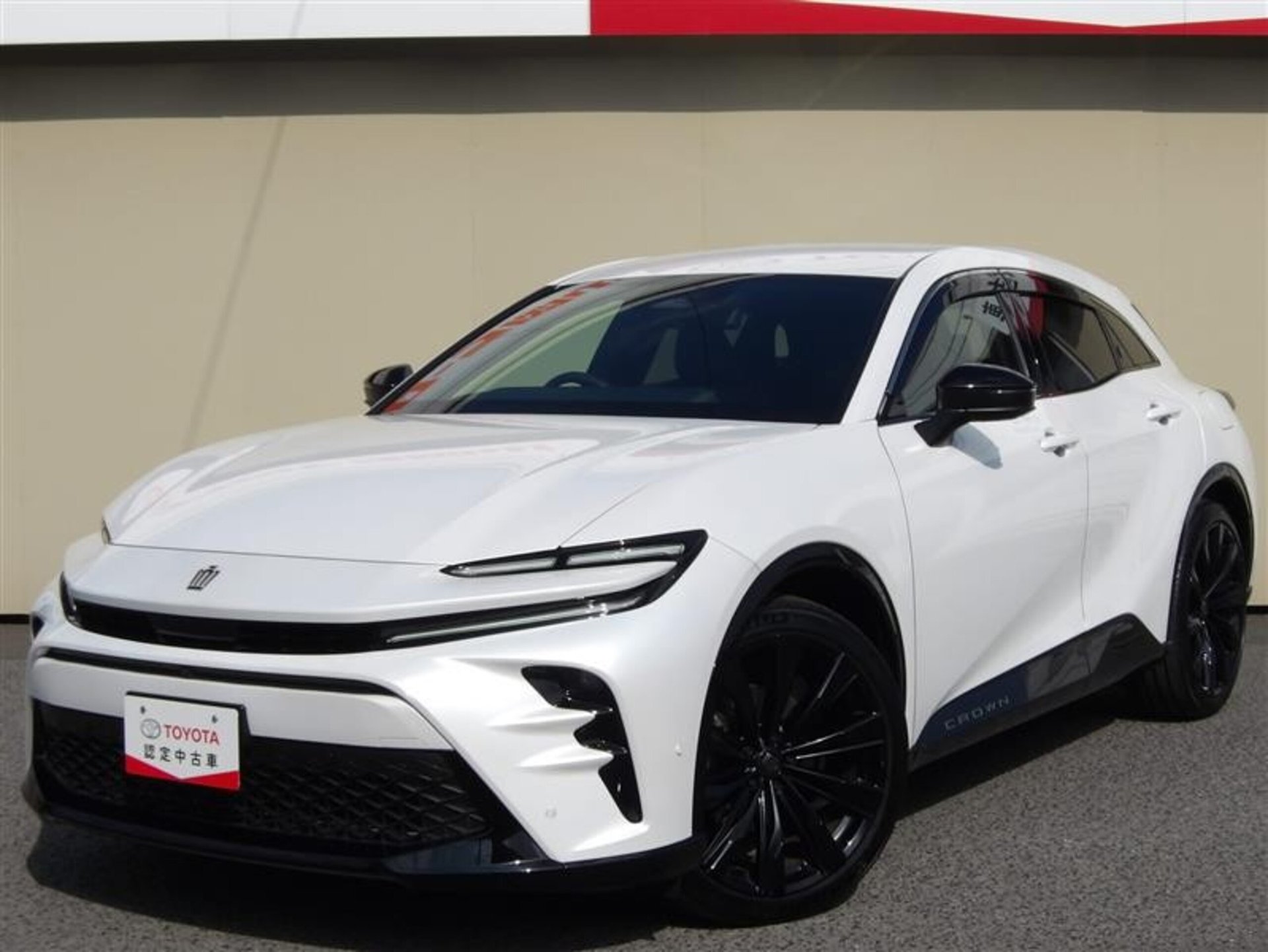 TOYOTA CROWN SPORT - View 1