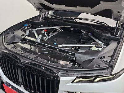 BMW X7 - 7