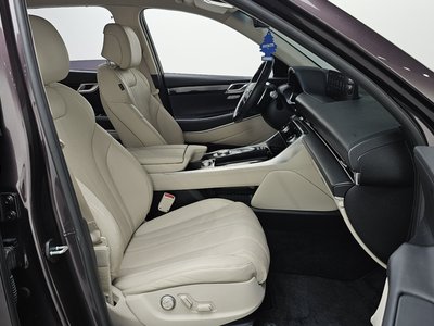 2022 Genesis GV80 — миниатюра 17