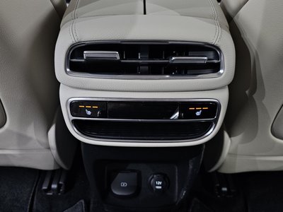 2022 Genesis GV80 — миниатюра 31