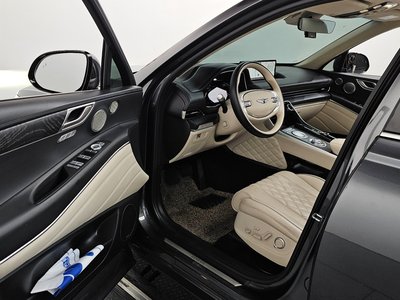 GENESIS GV80 - 10