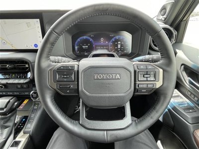 TOYOTA LAND CRUISER - 5