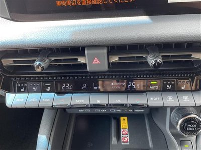 TOYOTA LAND CRUISER - 8