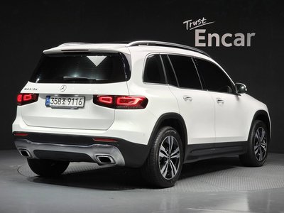 2022 Mercedes-BENZ GLB — фото 4