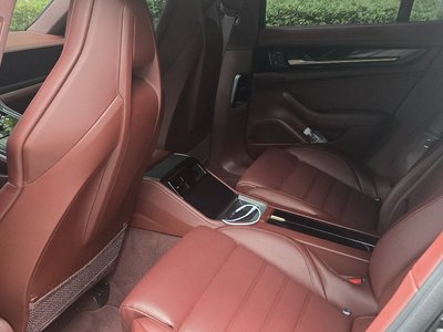 PORSCHE PANAMERA - 10