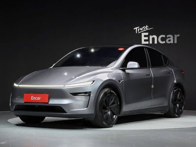 TESLA MODEL Y - 1