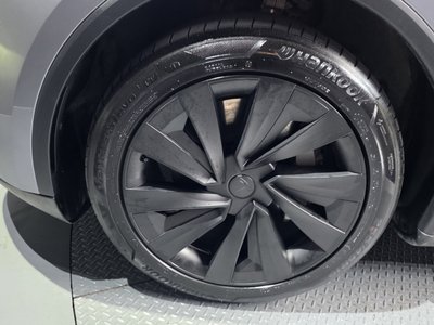 TESLA MODEL Y - 6
