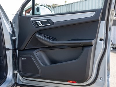 2019 Porsche MACAN — миниатюра 26