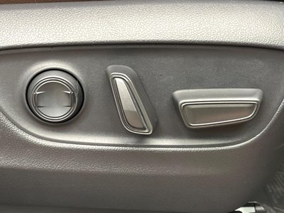 صورة مصغرة 47 لـ 2024 Toyota LAND CRUISER 250