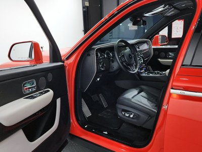 ROLLS-ROYCE CULLINAN - 10