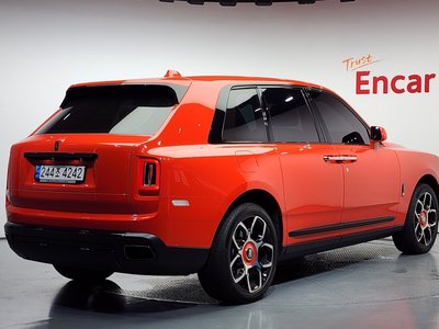 ROLLS-ROYCE CULLINAN - 4